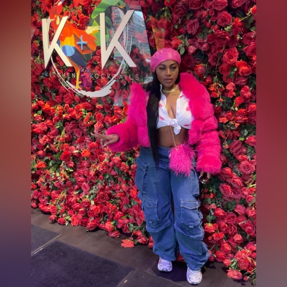 Meet your Posher, Tahara - Picture 9 of 9